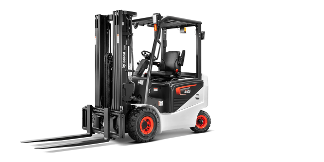 VERHUUR HEFTRUCK 1.5T HEFVERMOGEN BATTERIJEN